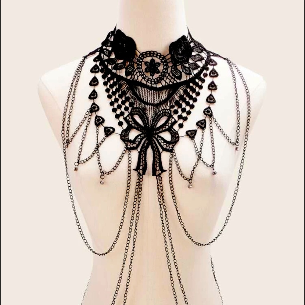 COPY - Contrast lace panel body chain